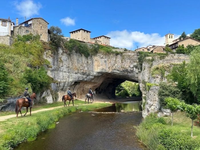 rutas a caballo puentedey